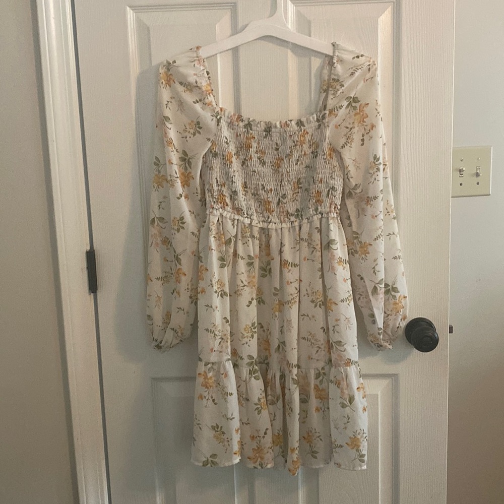 Crescent floral dress size small